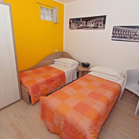 Bed and Breakfast La Casa Felice A San Pietro Рим Номер фото